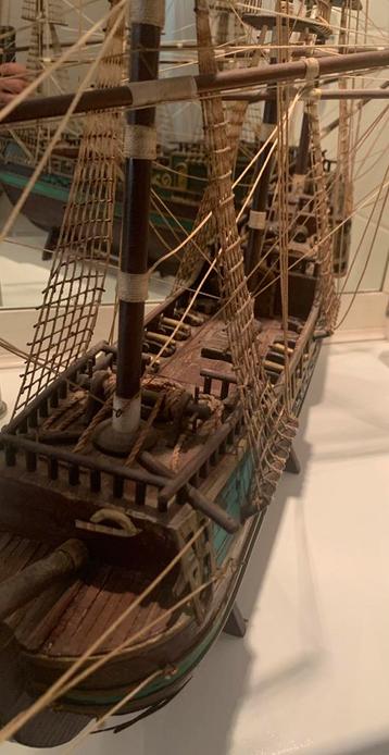 Modelboot Antiek Al 50 jaar een familiestuk beschikbaar voor biedingen