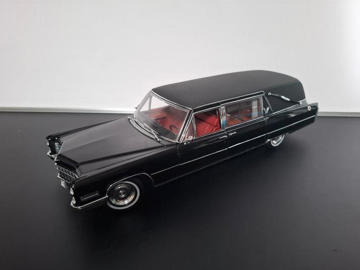 Precision Miniatures Cadillac S&S Landau Hearse 1/18, Hobby en Vrije tijd, Modelauto's | 1:18, Zo goed als nieuw, Overige merken