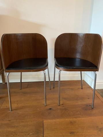 Vintage IKEA eetkamerstoelen door Sandra Kragnert