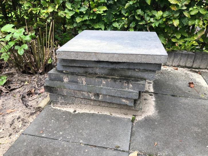 Gratis op te halen: 10 tuintegels 50x50cm, Tuin en Terras, Tegels en Klinkers, Nieuw, Terrastegels, Beton, Minder dan 5 m², Ophalen