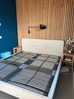 Gestoffeerd tweepersoonsbed kleur creme, Huis en Inrichting, Tweepersoons, Ophalen of Verzenden, Zo goed als nieuw, 180 cm
