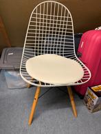 Vintage lab 15 draadstoel wit metaal met beuken frame, Huis en Inrichting, Stoelen, Ophalen, Zo goed als nieuw, Metaal