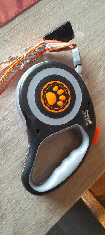 Hondenriem loopriem rolband rollijn met verlichting. Maat L  beschikbaar voor biedingen