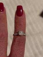 Briljant Verlovingsring, Ophalen of Verzenden, Zo goed als nieuw, 17 tot 18, Met edelsteen