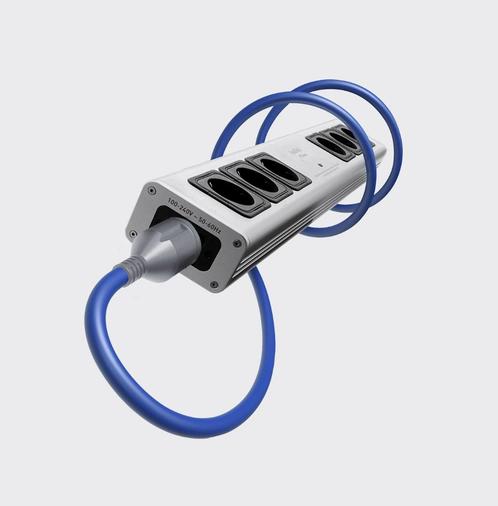 Isotek V5 Sirius - incl. Sequel 2m C19 webshopretour, Audio, Tv en Foto, Audiokabels en Televisiekabels, Zo goed als nieuw, Overige kabels