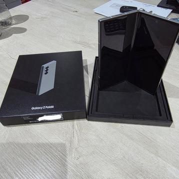 Galaxy Z Fold 6 – 1TB – Silver Shadow – Zo goed als nieuw beschikbaar voor biedingen