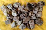 Amber met deels houtstructuur UV Sumatra, Verzamelen, Mineralen en Fossielen, Ophalen of Verzenden, Fossiel