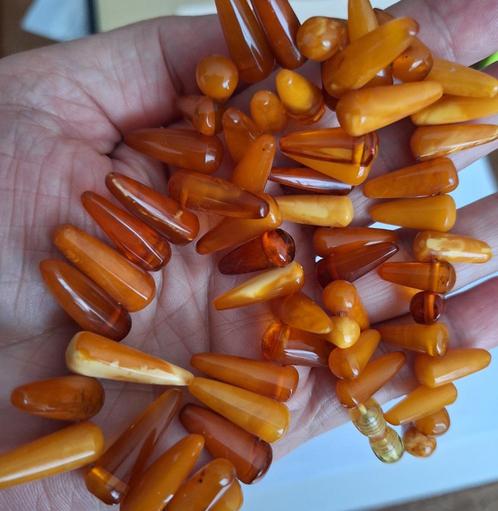 Vintage collier natuurlijke Baltische amber "Egg yolk/ Honey, Sieraden, Tassen en Uiterlijk, Antieke sieraden, Ketting, Overige materialen