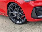 Ford Focus Wagon 2.3 EcoBoost ST-X Automaat 280pk! | Panoram, Stof, Gebruikt, Euro 6, 4 cilinders