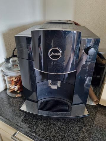 Jura d4 zwart voor heerlijke koffie met verse bonen beschikbaar voor biedingen