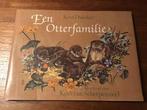 Een otterfamilie - Duinker/Scherpenzeel - Otters, Ophalen of Verzenden, Zo goed als nieuw