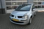RENAULT Modus 1.6 16V Dynamique (Trekhaak), Auto's, Renault, Mistlampen, 15 km/l, 4 cilinders, 49 €/maand
