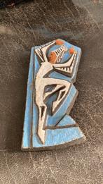 Keramiek wandplaquette dansend figuur, Antiek en Kunst, Ophalen of Verzenden