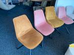 Stoelen velvet 4 x roze 2 x goud van 179 pst nu 59 pst, Huis en Inrichting, Stoelen, Nieuw, Vijf, Zes of meer stoelen, Metaal