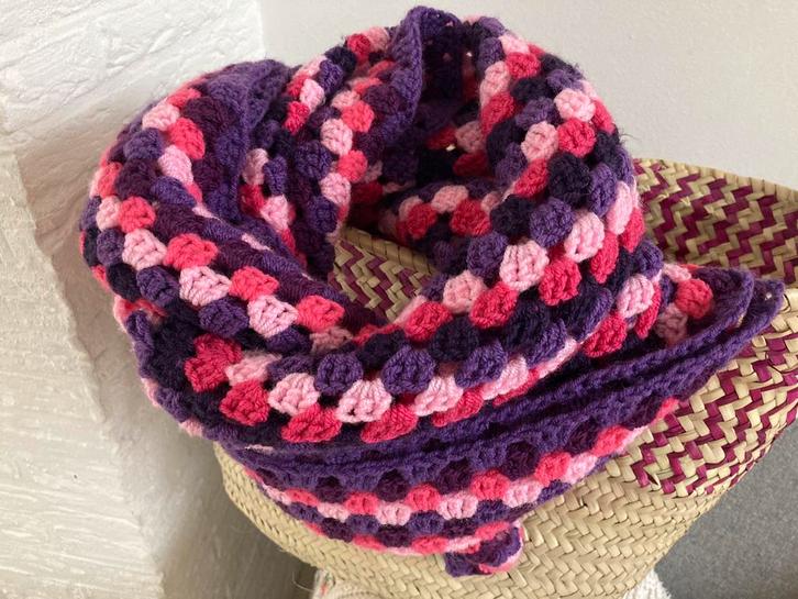 Handmade / handgemaakte SJAAL boho gehaakt crochet, Kleding | Dames, Mutsen, Sjaals en Handschoenen, Zo goed als nieuw, Sjaal