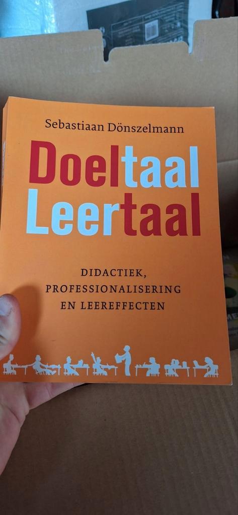 Sebastiaan Dönszelmann - Doeltaal-leertaal, Boeken, Wetenschap, Zo goed als nieuw, Ophalen of Verzenden