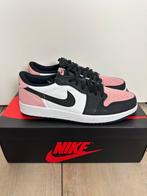 Air Jordan 1 Low Bleached Coral Maat 42.5, Kleding | Heren, Schoenen, Ophalen of Verzenden, Nieuw