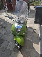 Groene scooter - Rijdt fijn!, Fietsen en Brommers, Snorfietsen en Snorscooters, Ophalen of Verzenden, Gebruikt, Benzine, Overige merken