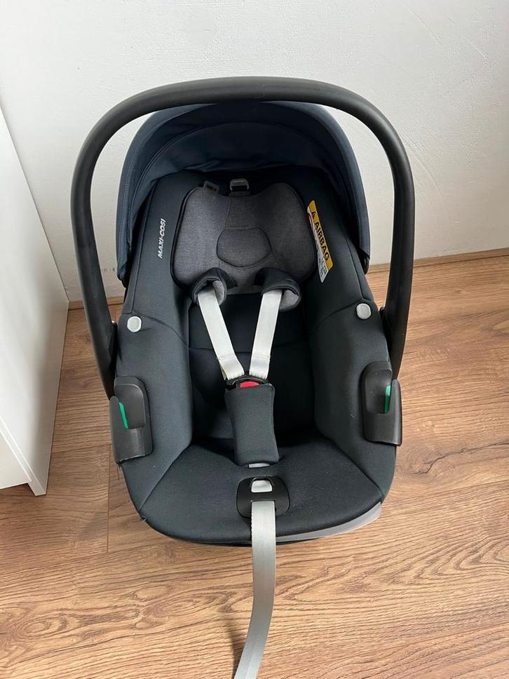 Maxi Cosi Pebble + FamilyFix 360 Base, Kinderen en Baby's, Autostoeltjes, Gebruikt, Maxi-Cosi, 0 t/m 13 kg, Isofix, Zijbescherming