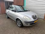 Lancia Ypsilon 1.2 Argento 3-deurs Airco Bj:2006 NAP!, Auto's, Lancia, Voorwielaandrijving, Elektrische ramen, Gebruikt, Origineel Nederlands