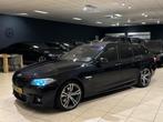 BMW 5-serie Touring 535d xDrive High Exe|M-SPORT|PANO|HUD|AC, Auto's, Automaat, 221 €/maand, Gebruikt, 2993 cc