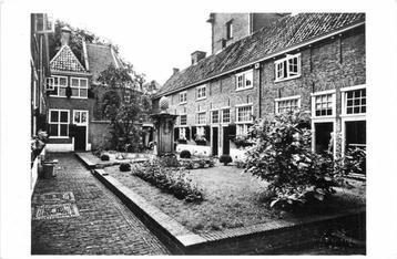 (380-961-031) Leiden St Annahof beschikbaar voor biedingen