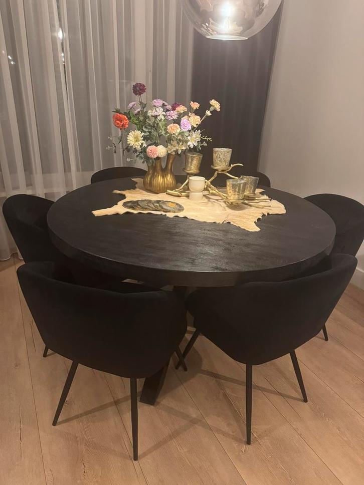 Zwarte ronde eettafel met 6 stoelen, Antiek en Kunst, Kunst | Overige Kunst, Ophalen of Verzenden