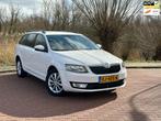 Skoda Octavia Combi 1.0 TSI Greentech Ambition Business, Auto's, Skoda, Voorwielaandrijving, Gebruikt, Wit, Origineel Nederlands