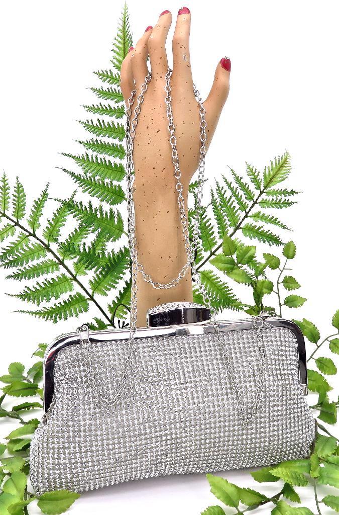 Schitterende zilverkleurig avondtasje met strass stenen., Sieraden, Tassen en Uiterlijk, Tassen | Damestassen, Nieuw, Schoudertasje
