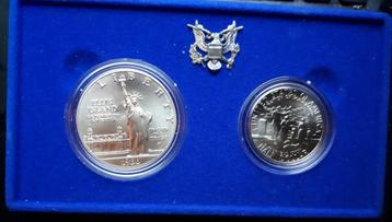 Verenigde Staten, setje Dollar (zilver) + Half Dollar 1986 beschikbaar voor biedingen