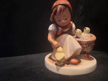 HUMMEL antiek beeltje beschikbaar voor biedingen