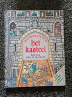 Wat gebeurt er in het kasteel? Kijk- en zoekboek, Ophalen of Verzenden, Zo goed als nieuw, Non-fictie