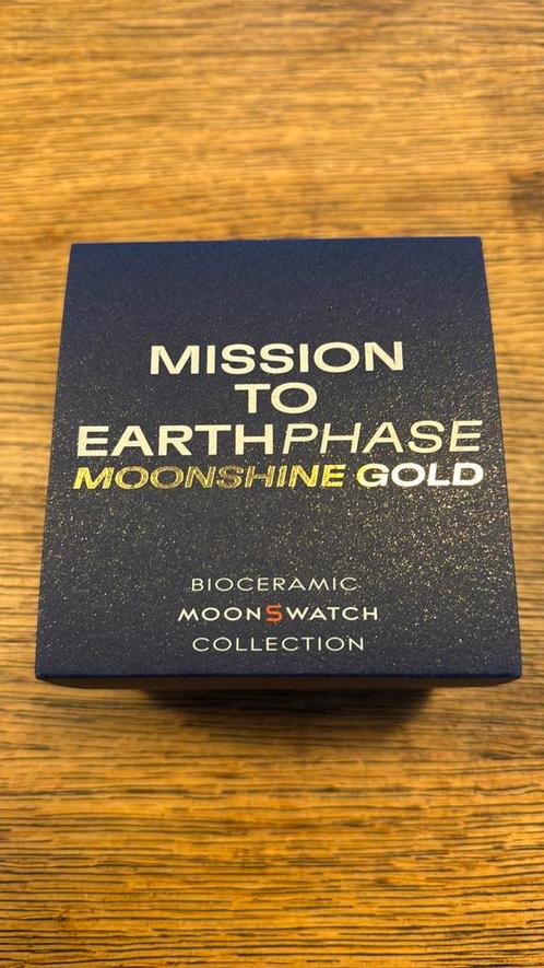 MoonSwatch - Mission to Earthphase Moonshine Gold, Sieraden, Tassen en Uiterlijk, Horloges | Heren, Nieuw, Polshorloge, Swatch