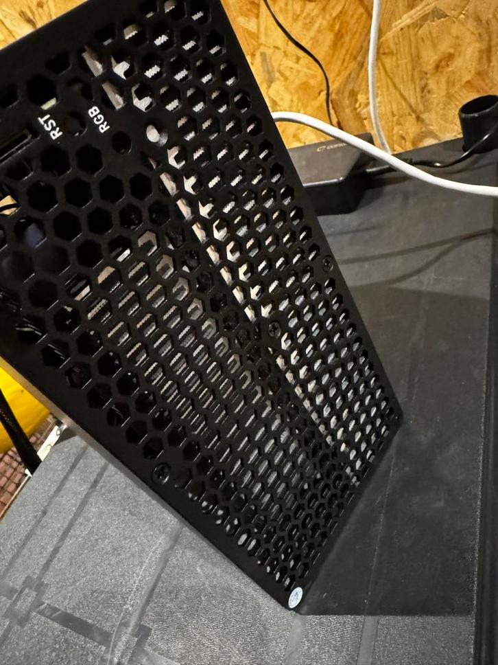 Doge Goldshell III Miner - Top Conditie!, Computers en Software, Servers, Zo goed als nieuw, Onbekend, Minder dan 4 GB, Hot swappable onderdelen