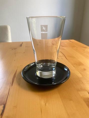 Latte Macchiato Glas Nespresso met schotel beschikbaar voor biedingen