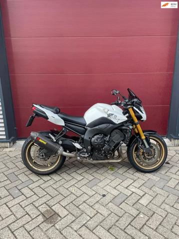 Yamaha FZ8 AKRAPOVIC SCHADE beschikbaar voor biedingen