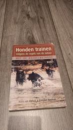Honden trainen met de Roedelmethode - Deel 1, Boeken, Ophalen of Verzenden, Gelezen, Arjen van Alphen & Francien Koeman