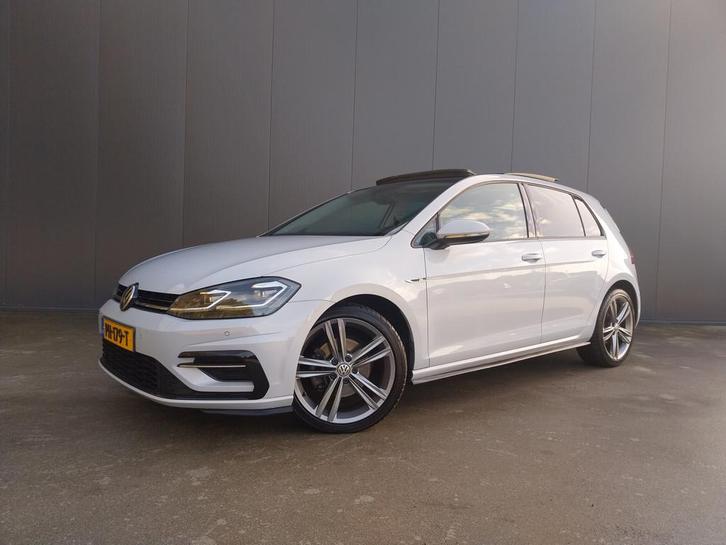 Volkswagen Golf 1.6 TDI Highline R Line PANO DAK VIRTUAL COC, Auto's, Volkswagen, Te koop, Golf, ABS, Adaptive Cruise Control