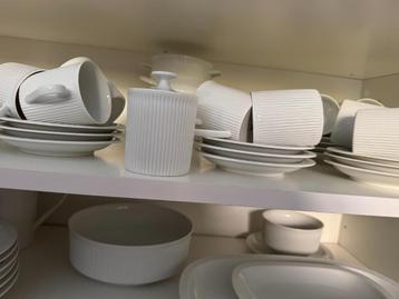 Servies Arzberg/ Royal Porcelain Cannelee beschikbaar voor biedingen