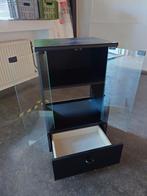 Kastje met glazendeur, Ophalen, Gebruikt