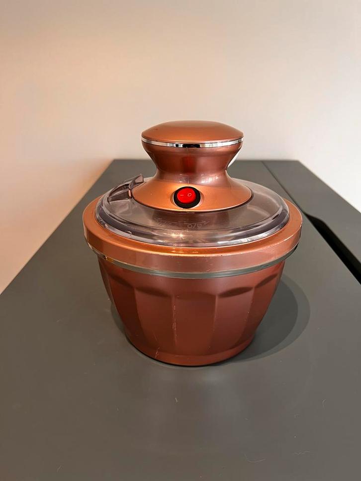 Metallic Roze Softijs Machine, Witgoed en Apparatuur, IJsmachines, Gebruikt, Zelfvriezend, Ophalen