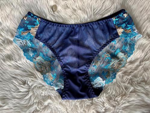 Kanten Slipje blauw - M/L, Kleding | Dames, Ondergoed en Lingerie, Slip, Blauw, Verzenden