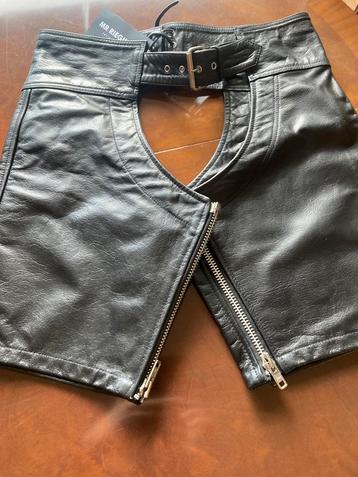 Mr Riegilio nieuwe leren chaps mt L €85,incl verz post nl beschikbaar voor biedingen