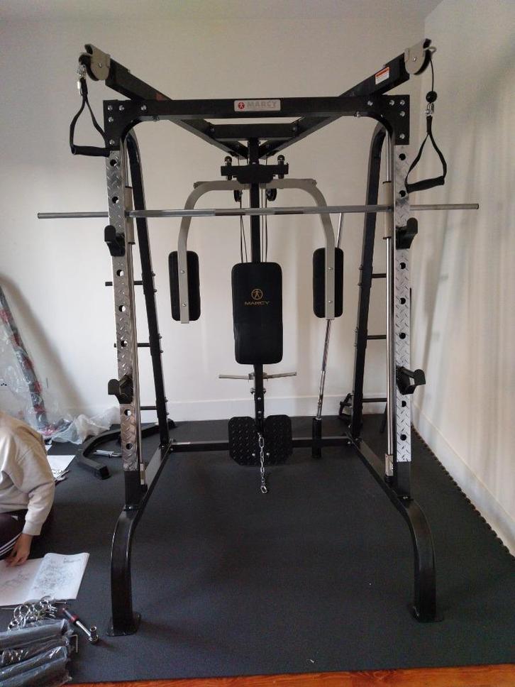 Marcy Deluxe MD9010G Smith Machine + 100 kg gewichten, Sport en Fitness, Fitnessmaterialen, Gebruikt, Overige typen, Armen, Benen