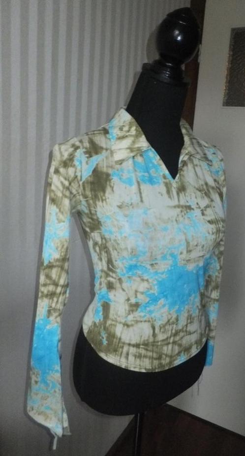 Tie dye top groen/blauw, mooie pasvorm, leuk op jeans 36 S, Kleding | Dames, Tops, Gedragen, Maat 36 (S), Groen, Lange mouw, Verzenden