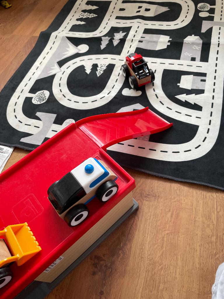 IKEA speelkleed, garage en auto’s, Ophalen, Gebruikt