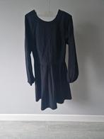 Zwarte jurk van Bershka maat L. Met mooie rug detail., Zwart, Maat 42/44 (L), Zo goed als nieuw, Boven de knie