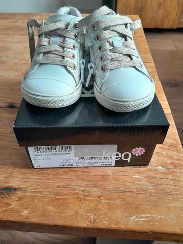 Keq meisjesschoenen maat 22 beschikbaar voor biedingen