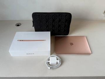 MacBook Air 13" 8GB - 256GB - Intel UHD 617 - Gold beschikbaar voor biedingen