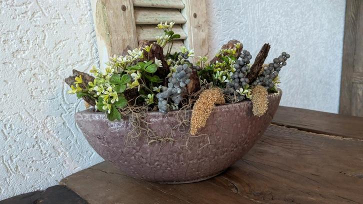 Kunstbloemen in pot, Huis en Inrichting, Woonaccessoires | Schalen en Manden, Zo goed als nieuw, Ovaal, Porselein of Keramiek